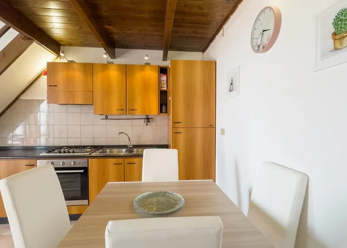 Frontemare Apartment-funtana Meiga Funtana Meiga