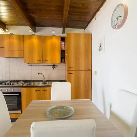 Frontemare Apartment-funtana Meiga Funtana Meiga